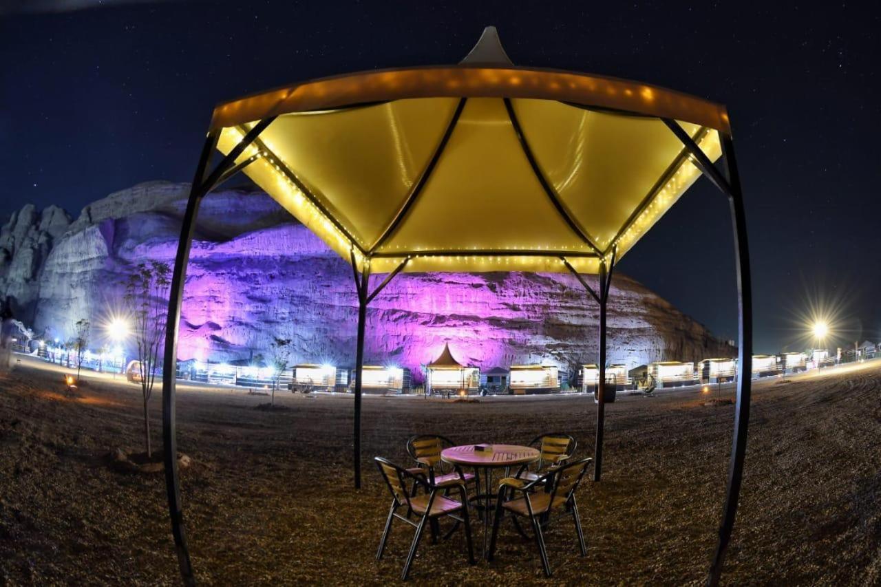 Rum Oasis Luxury Camp Wadi Rum Ngoại thất bức ảnh