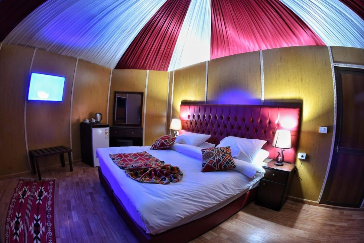 Rum Oasis Luxury Camp Wadi Rum Ngoại thất bức ảnh