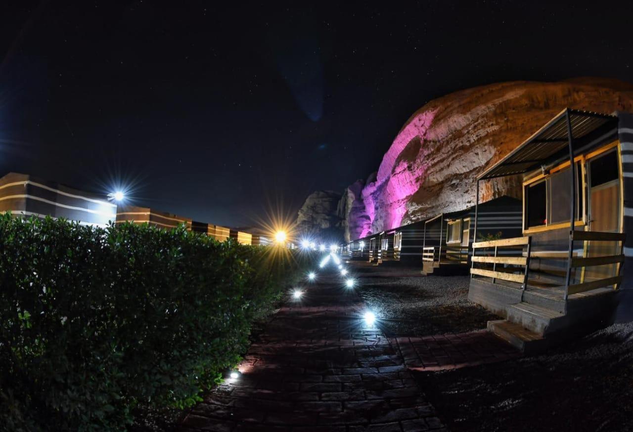 Rum Oasis Luxury Camp Wadi Rum Ngoại thất bức ảnh